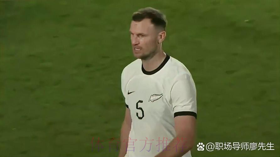 武磊造红牌 中国队客场0:0战平新西兰队 武磊造红牌 中国队客场0:0战平新西兰队